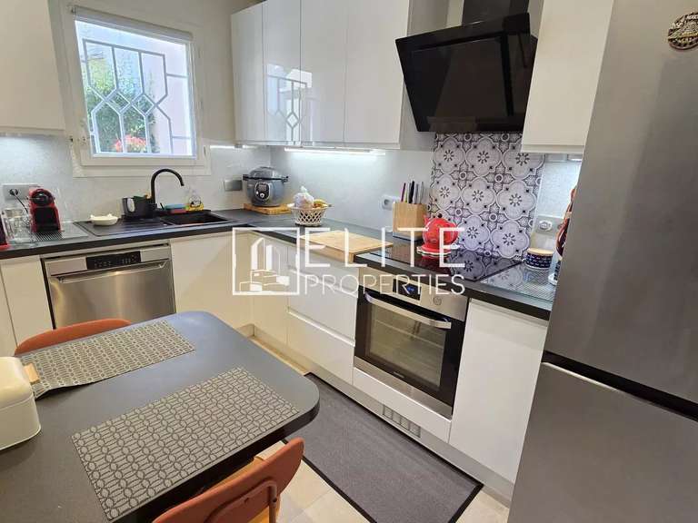 Maison Le Cannet - 4 chambres - 111m²