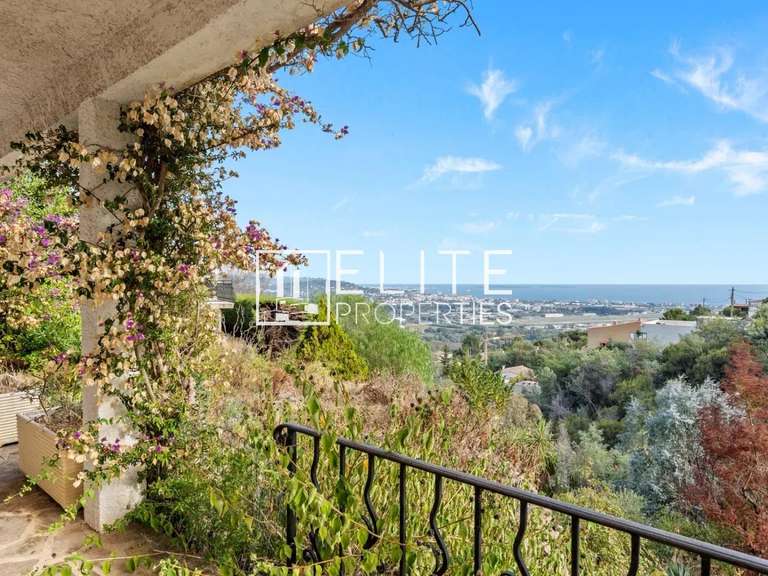 House Mandelieu-la-Napoule - 3 bedrooms - 147m²