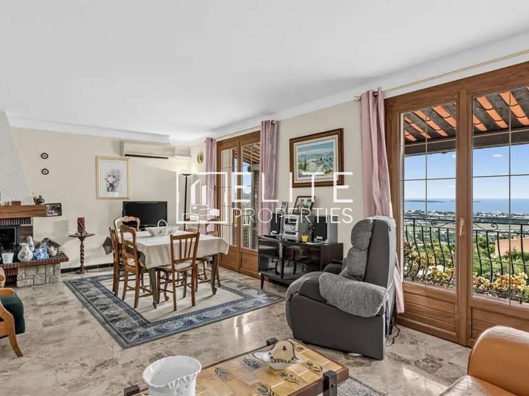 House Mandelieu-la-Napoule - 3 bedrooms - 147m²