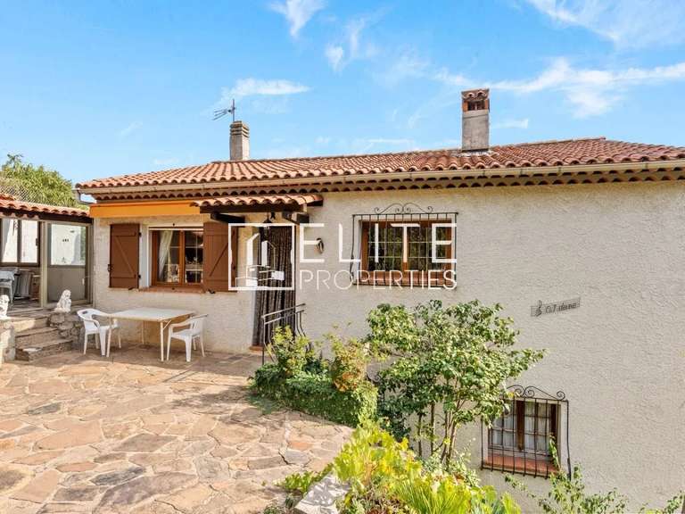House Mandelieu-la-Napoule - 3 bedrooms - 147m²