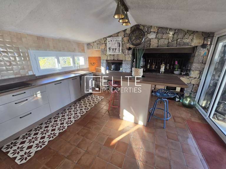 House Tanneron - 4 bedrooms - 180m²