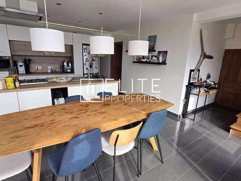 Maison Cabris - 4 chambres - 146m²