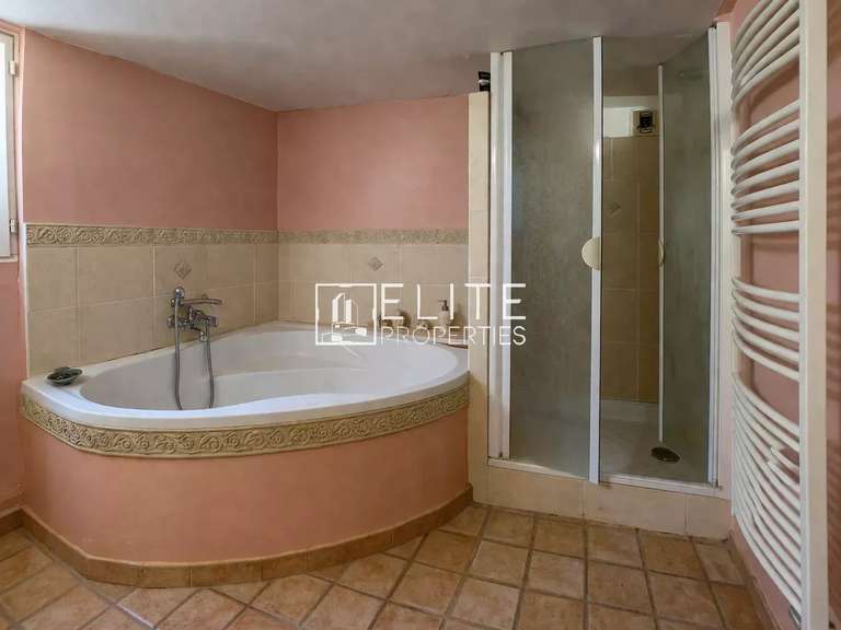 Maison Grasse - 6 chambres - 296m²