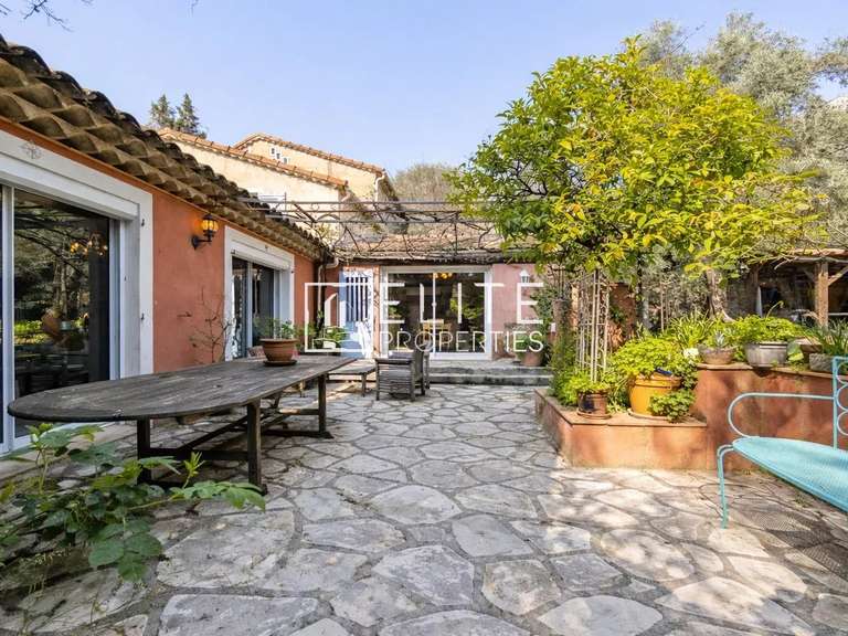 Maison Grasse - 6 chambres - 296m²
