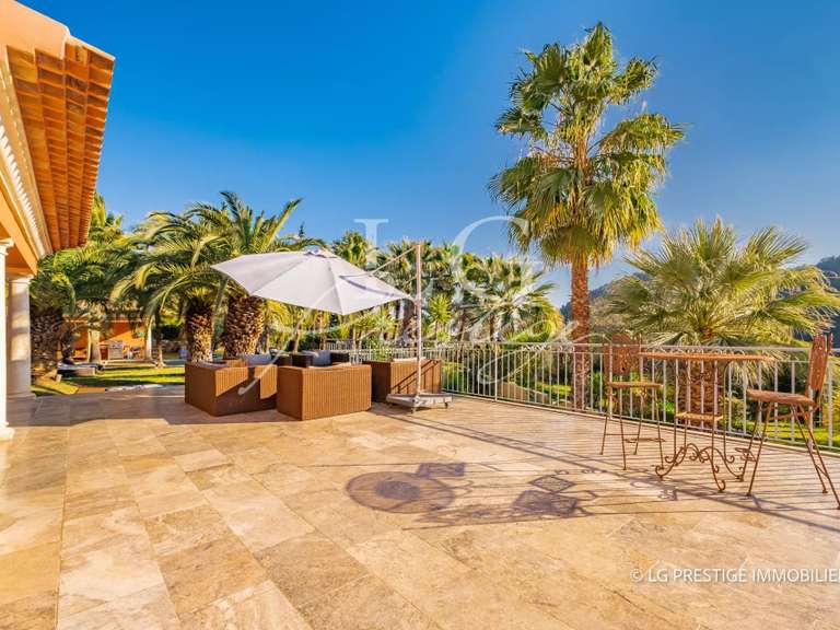 Maison Grasse - 7 chambres - 420m²