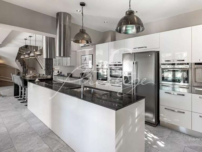 Maison Grasse - 7 chambres - 420m²