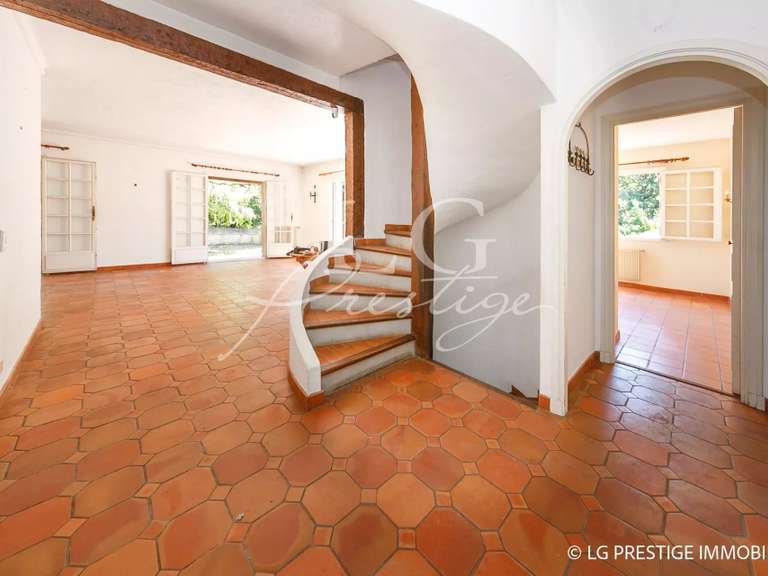 House Mandelieu-la-Napoule - 5 bedrooms - 165m²