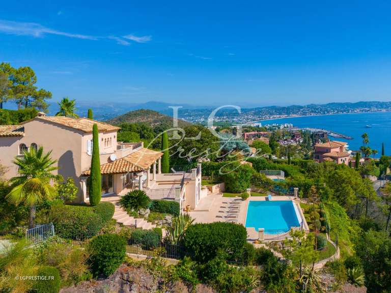 Maison Théoule-sur-Mer - 4 chambres - 200m²