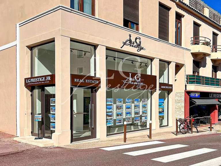 Maison Théoule-sur-Mer - 4 chambres - 200m²