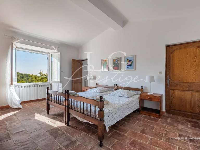 House Seillans - 6 bedrooms - 401m²