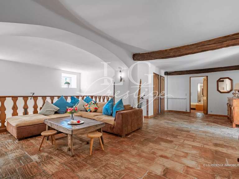 House Seillans - 6 bedrooms - 401m²