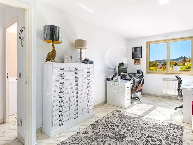 House Mandelieu-la-Napoule - 3 bedrooms - 124m²