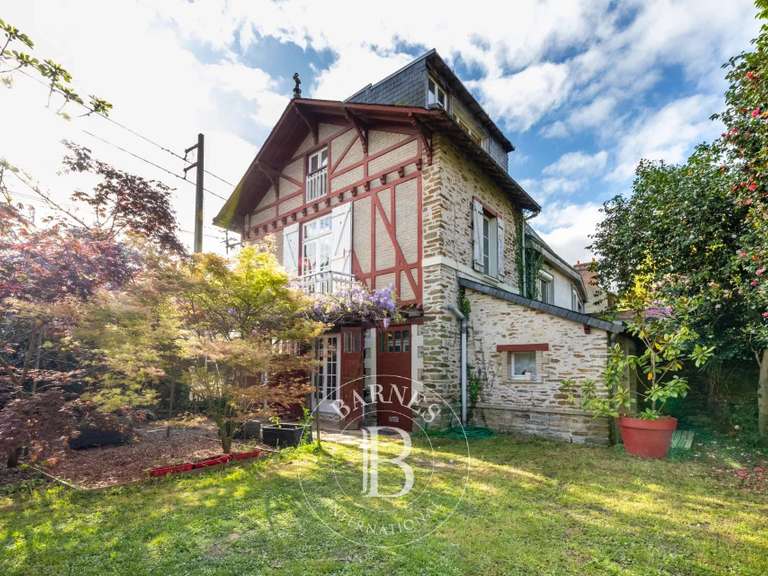 Maison Nantes Rond-Point De Rennes - 7 chambres - 288m²