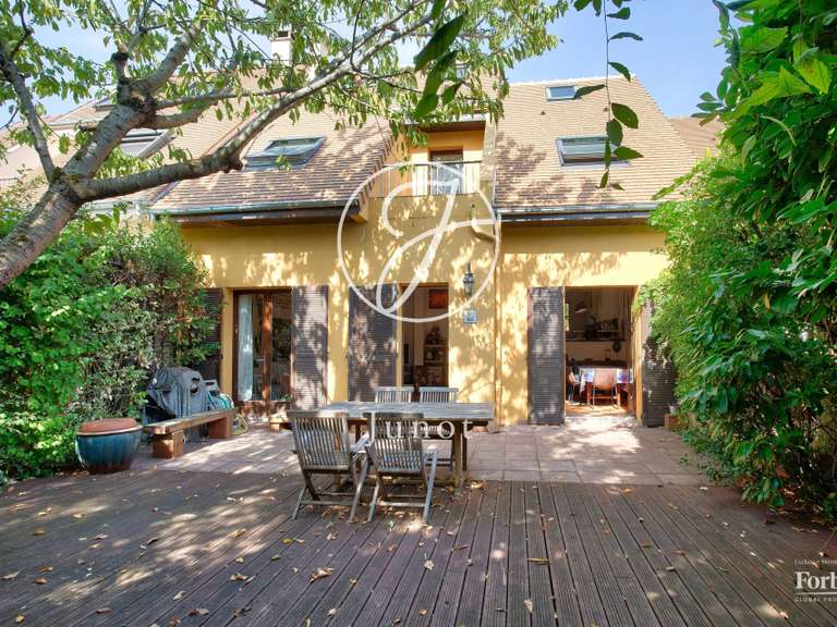 Maison Suresnes - 4 chambres - 168m²