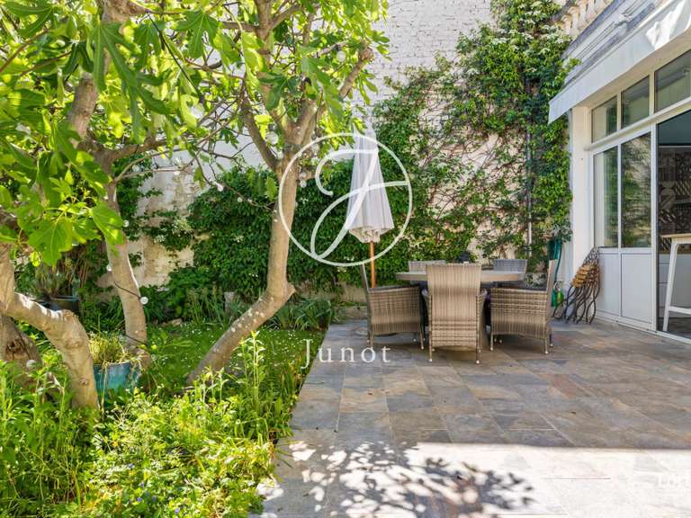 Maison Rueil-Malmaison - 5 chambres - 270m²