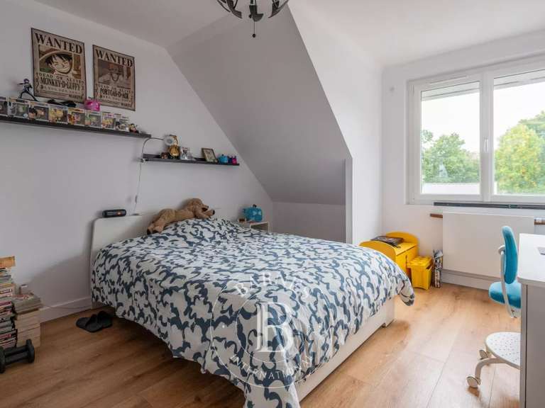 Maison Orvault - 5 chambres - 174m²