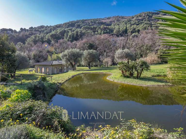 Maison avec Vue sur mer Menton - 14 chambres - 857m²