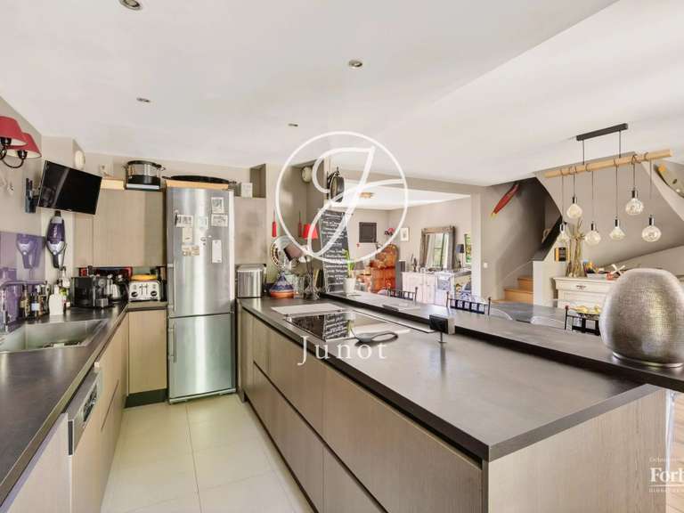 Maison La Celle-Saint-Cloud - 5 chambres - 184m²