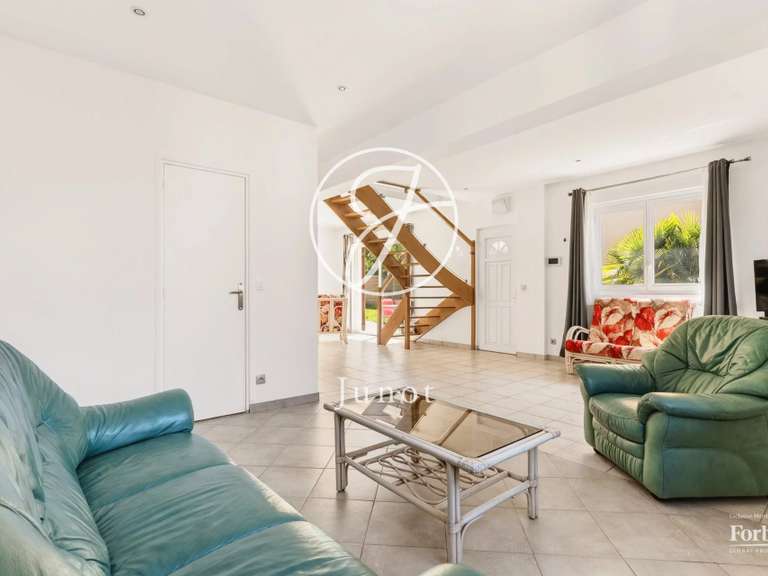 Maison Rueil-Malmaison - 3 chambres - 171m²