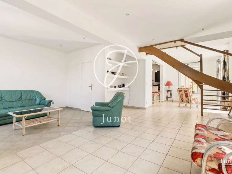 Maison Rueil-Malmaison - 3 chambres - 171m²