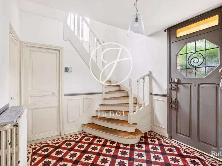 House La Celle-Saint-Cloud - 7 bedrooms - 160m²