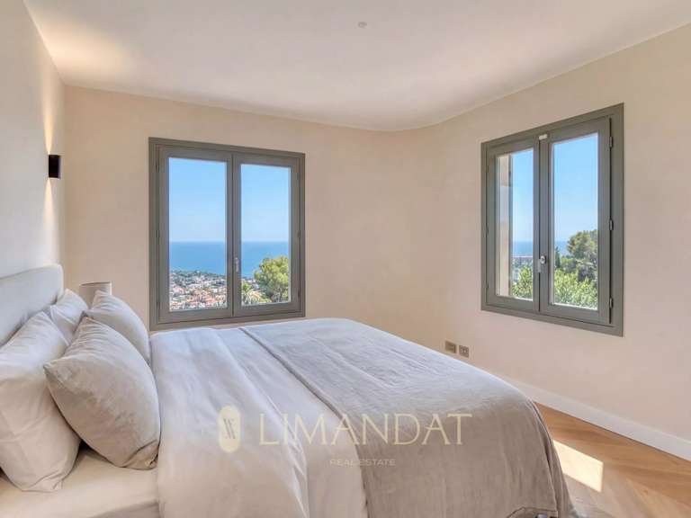 Maison Roquebrune-Cap-Martin - 4 chambres - 200m²