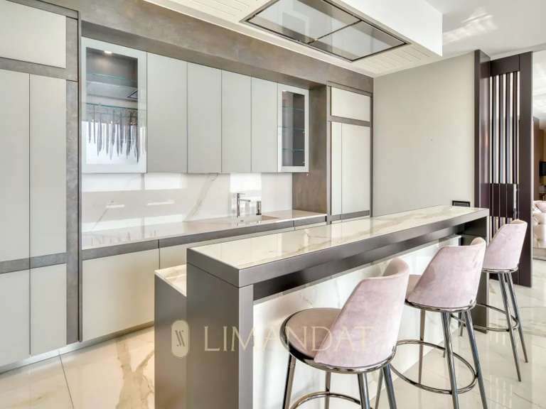 Maison Roquebrune-Cap-Martin - 7 chambres - 570m²