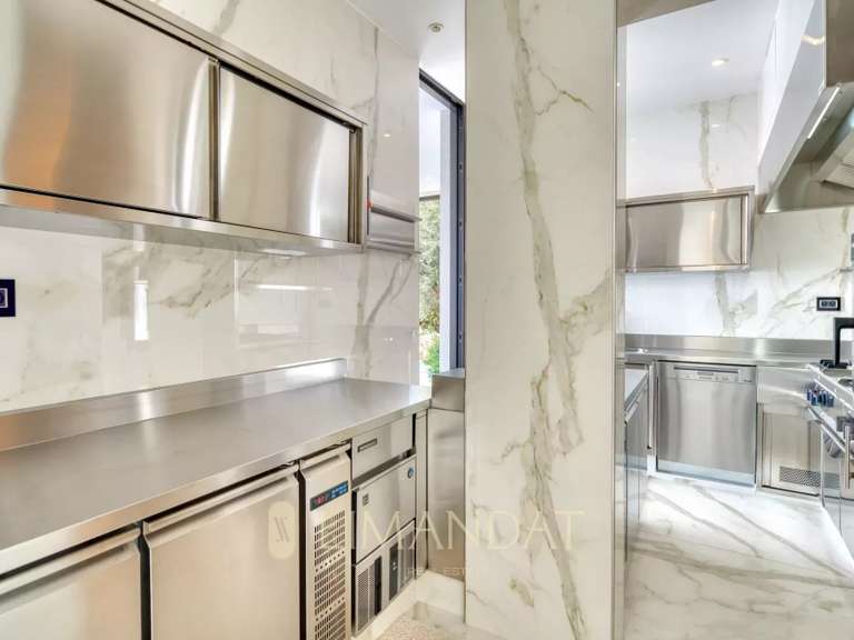 Maison Roquebrune-Cap-Martin - 7 chambres - 570m²