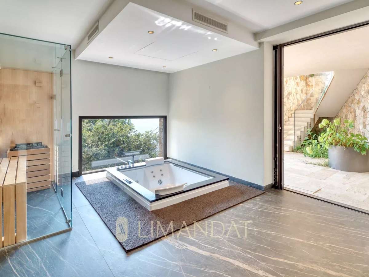 House Roquebrune-Cap-Martin