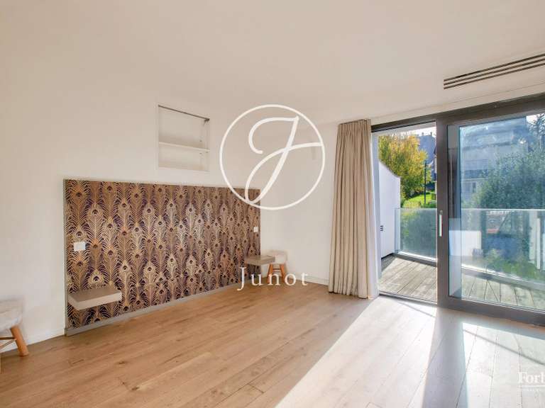 Maison Buzenval - 7 chambres - 248m²
