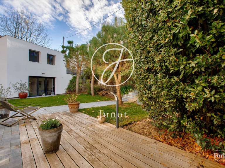 Maison Buzenval - 7 chambres - 248m²