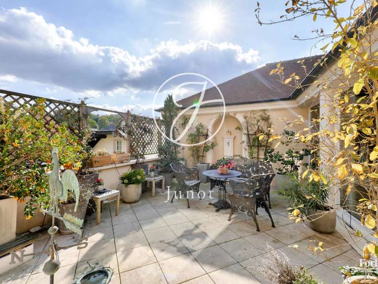 Maison La Celle-Saint-Cloud - 5 chambres - 251m²