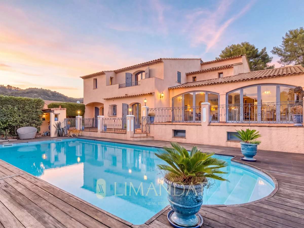 Maison La Turbie