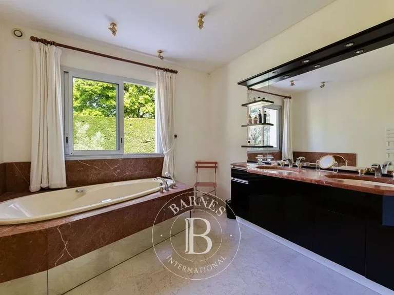 Maison Guérande - 5 chambres - 250m²