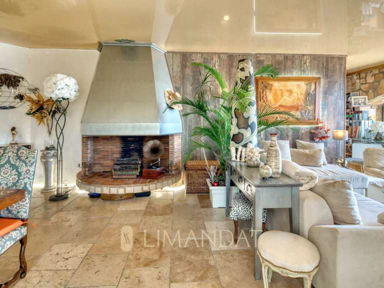 Maison Villefranche-sur-Mer - 5 chambres - 348m²