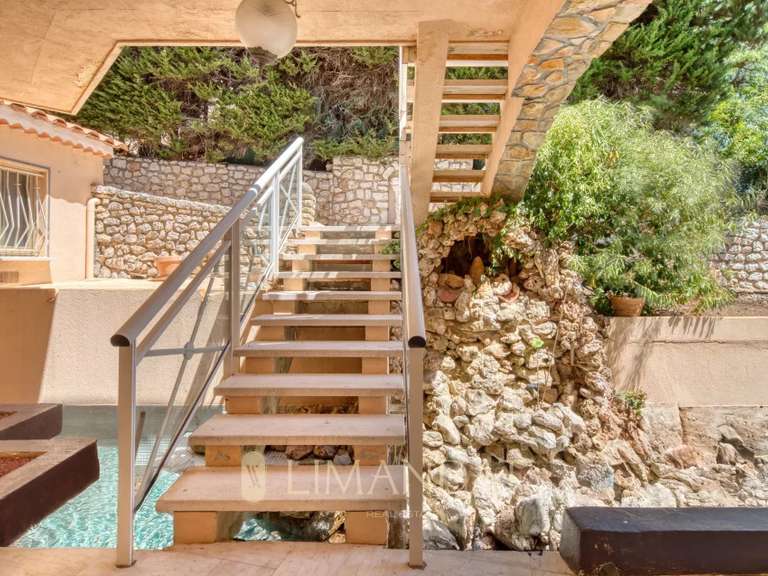 Maison Villefranche-sur-Mer - 5 chambres - 348m²