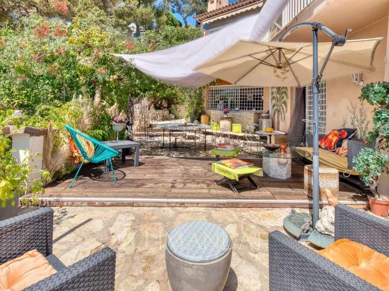 Maison Villefranche-sur-Mer - 5 chambres - 348m²