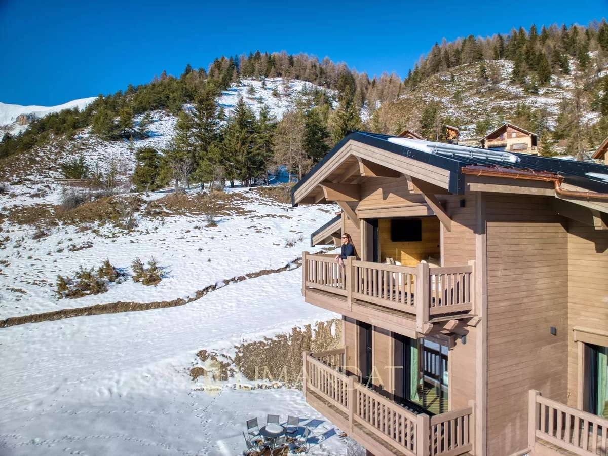 Maison Auron