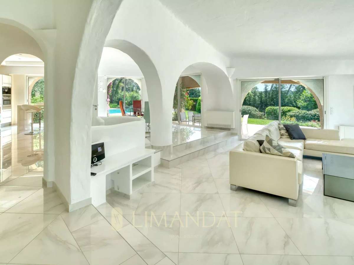 House Mouans-Sartoux