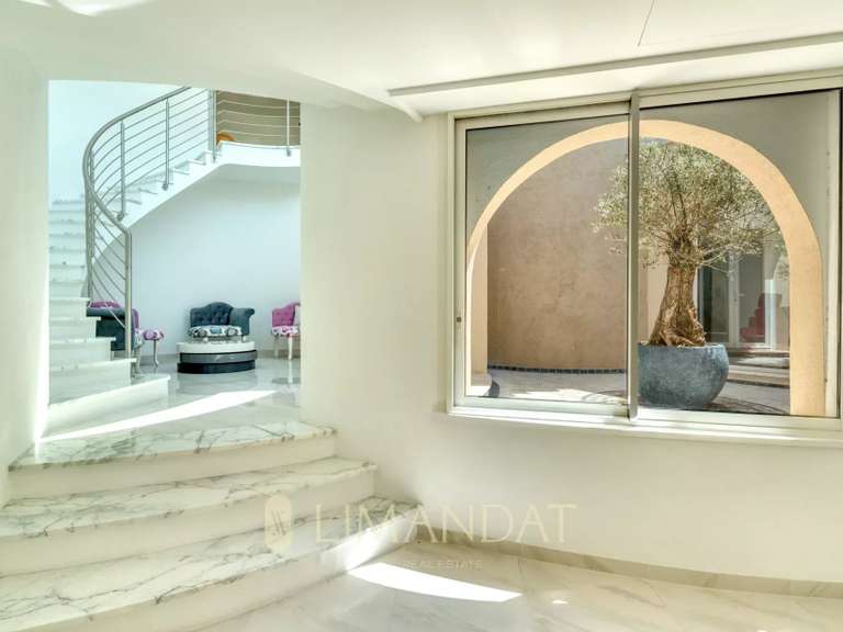 House Mouans-Sartoux - 8 bedrooms - 646m²