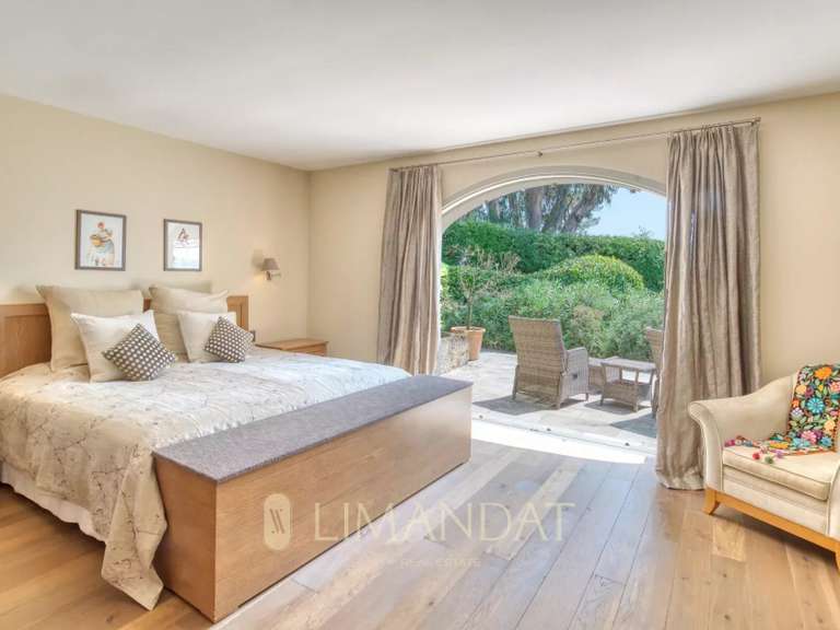 House Mouans-Sartoux - 4 bedrooms - 230m²