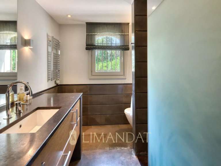 House Mouans-Sartoux - 4 bedrooms - 230m²