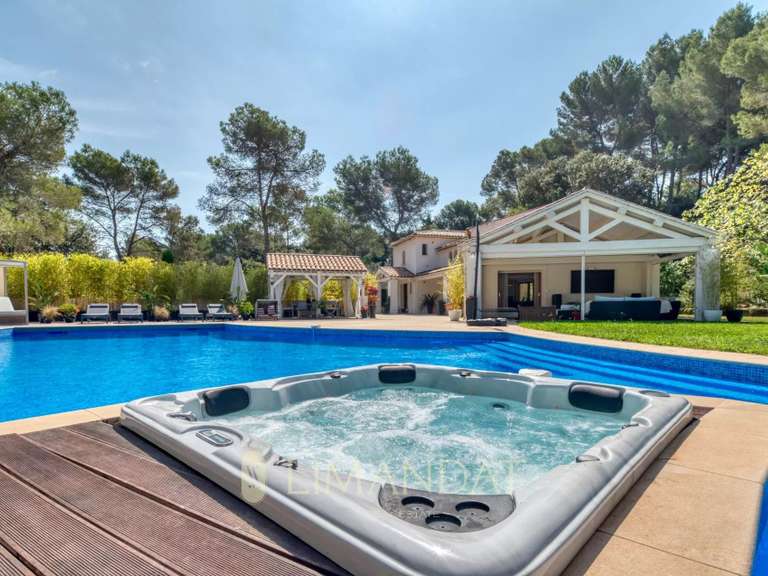 Maison Mougins - 6 chambres - 330m²