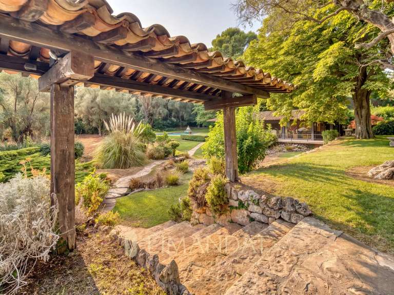 Maison Mougins - 6 chambres - 450m²