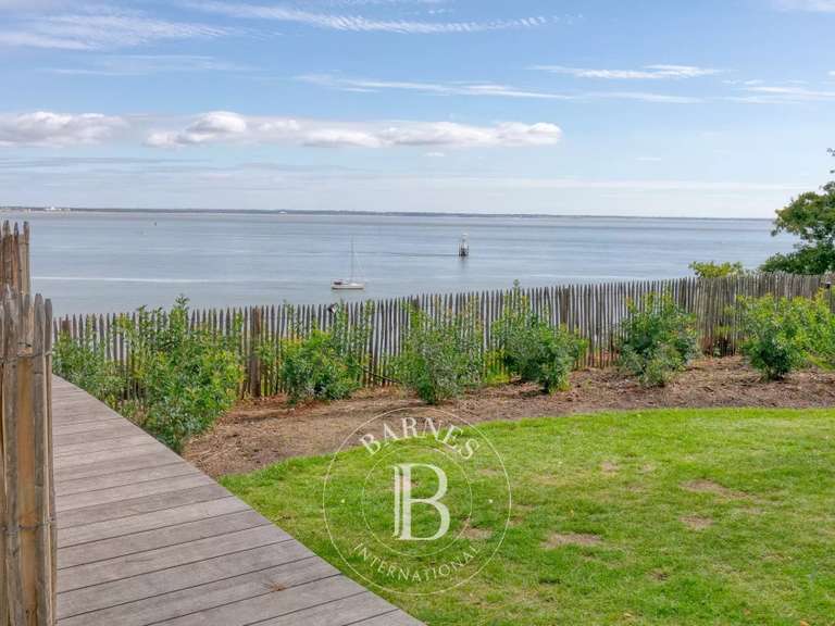 Maison Saint-Marc-sur-Mer - 8 chambres - 556m²