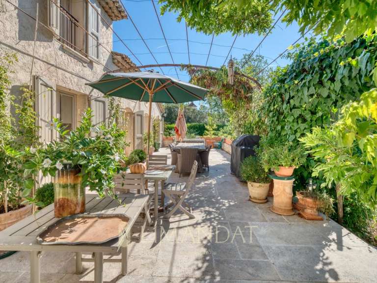 House Valbonne - 5 bedrooms - 330m²