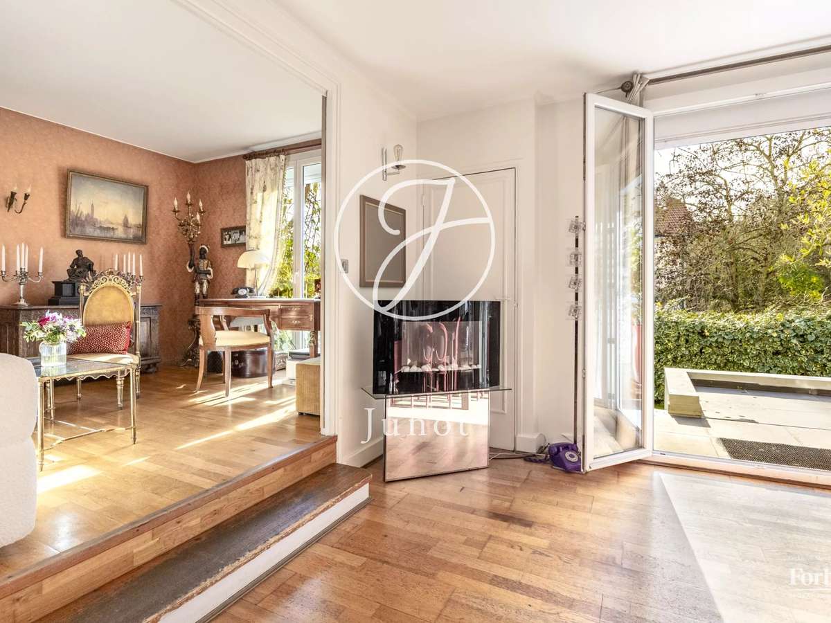 Maison Suresnes