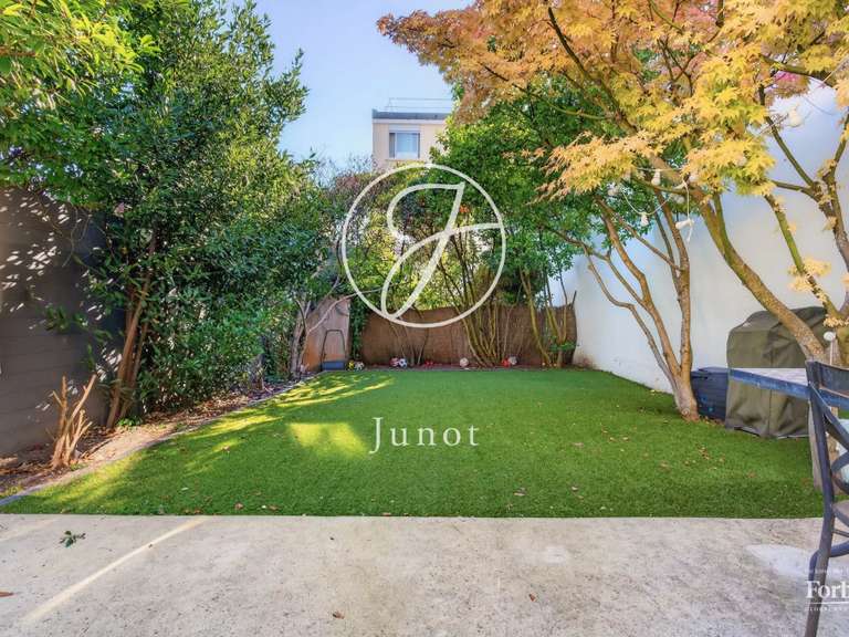 House Suresnes - 4 bedrooms - 168m²