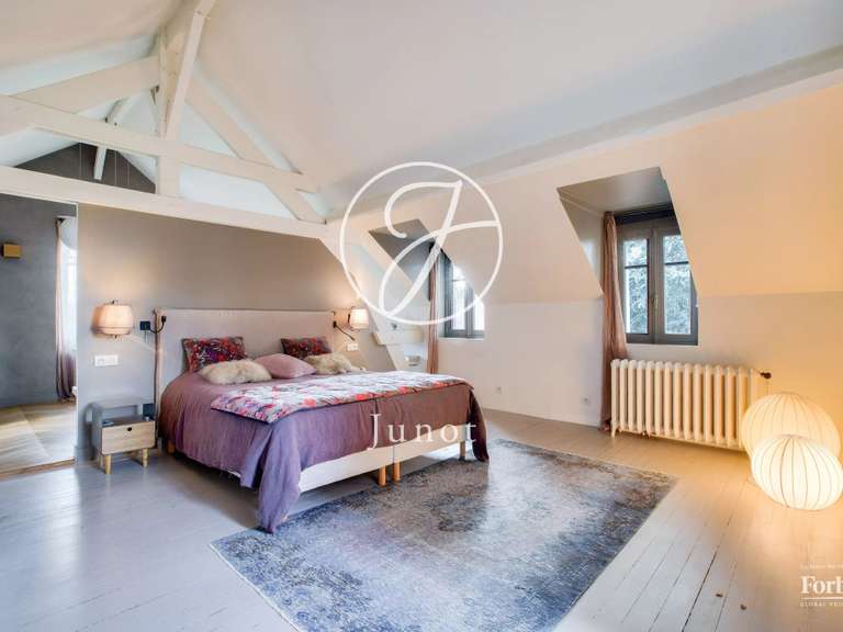 Maison Vaucresson - 4 chambres - 292m²