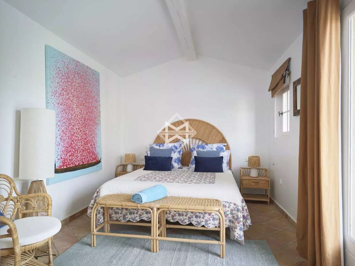House Saint-Tropez